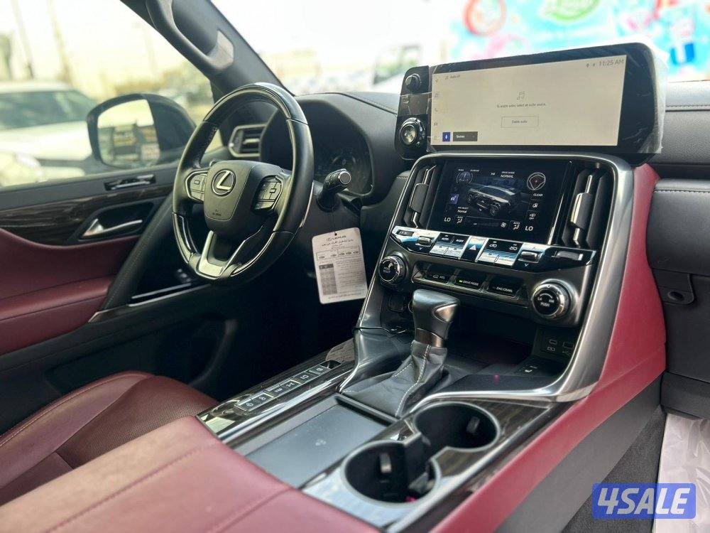 لكزس LX600 درجة ثانيه  twinturbo .V6 موديل 2023 ماشى 81.000 k.m7