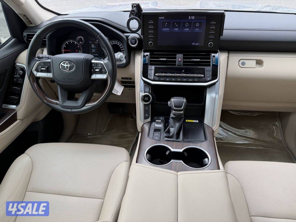 لاندكروس GXR ايرو اس بدون تيربو 2023 عداد 57 الف صبغ وكالة تحت الكفالة1