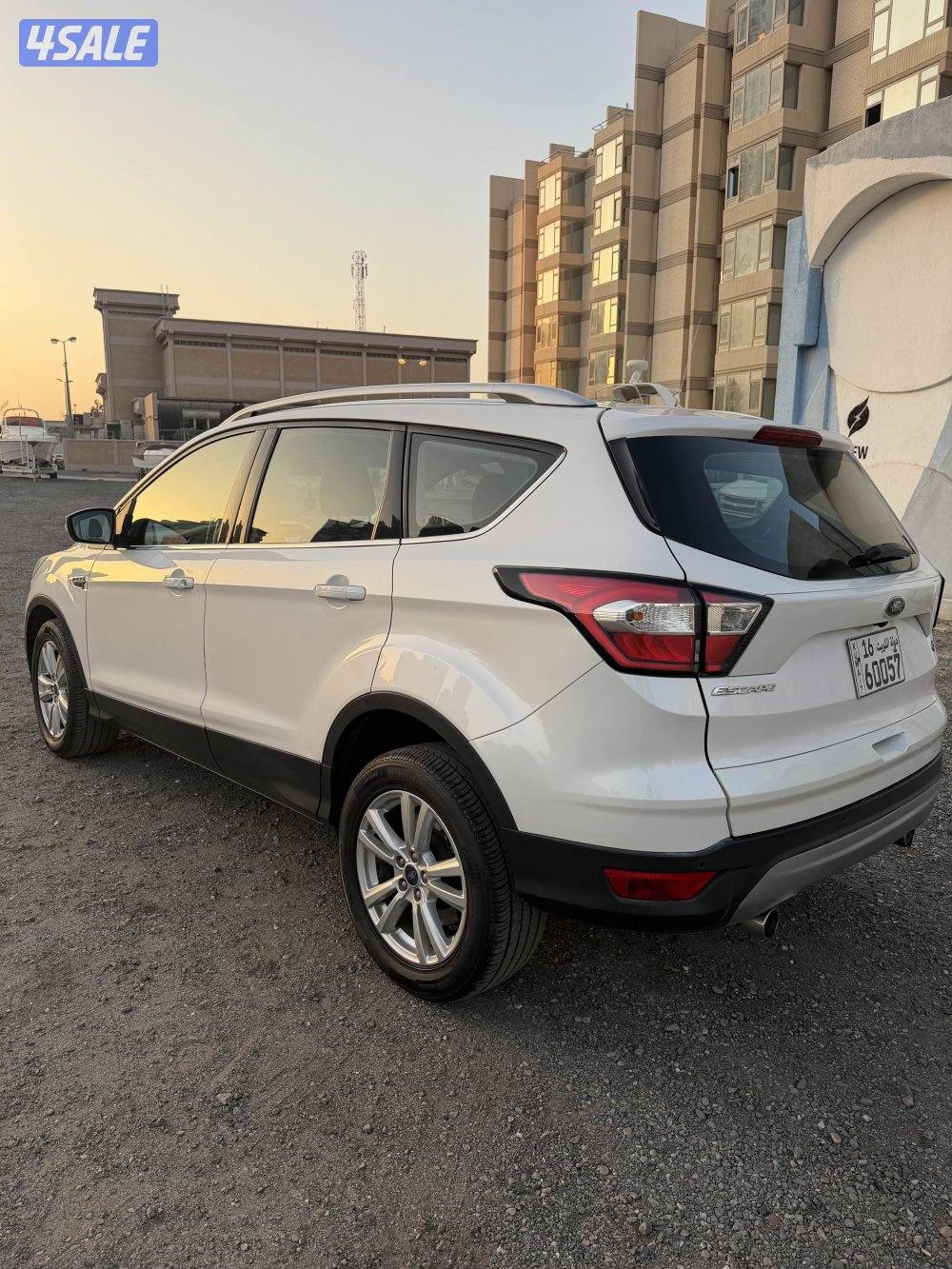 فورد اسكيب بحالة الوكالة ٢٠١٩ عداد ٩٩ كم فقط3