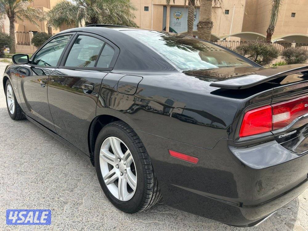 بيعه سريعه دوج شارجر موديل 2012 وارد الوكاله 8 سلندر بحاله ممتازه1