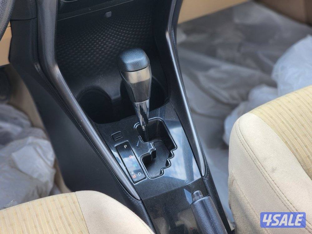 للبيع تويوتا يارس موديل 2022 عداد 180 ألف سرفس منتظم شرط الفحص10