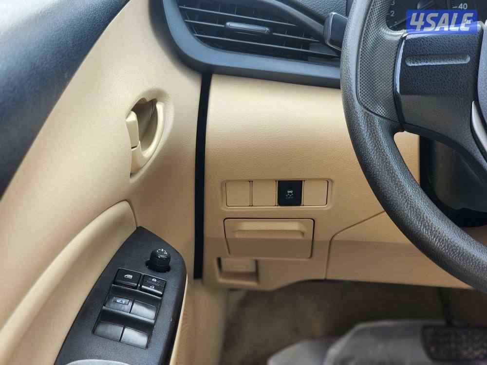 للبيع تويوتا يارس موديل 2022 عداد 180 ألف سرفس منتظم شرط الفحص11