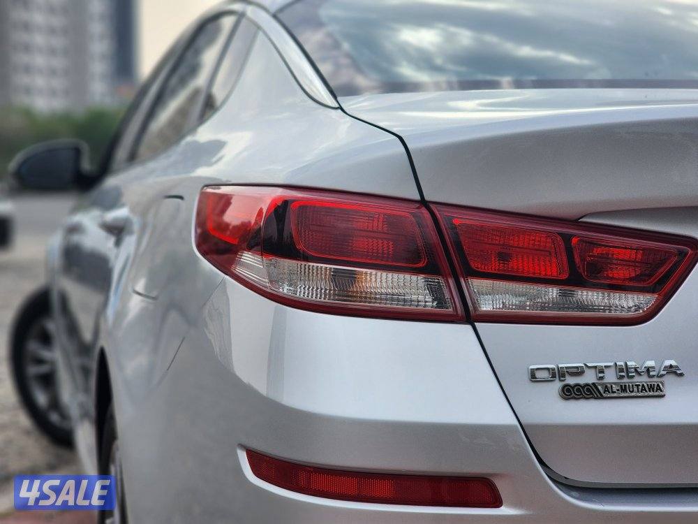 كيا أوبتيما موديل 2020 عداد 71 ألف سرفس منتظم شرط الفحص بالكامل15