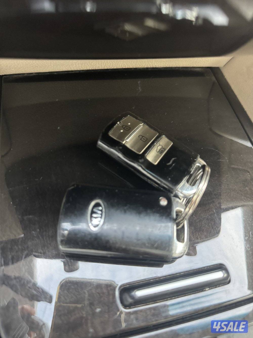 للبيع : كيا كادينزا : موديل 20169