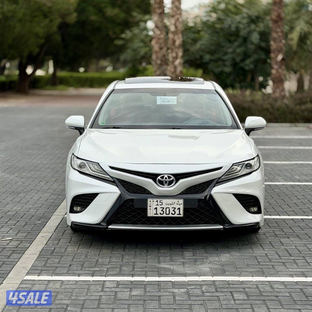 تويوتا CAMRY SE V6 2020 عداد 78 الف - صبغ الوكالة / بحالة الوكالة1
