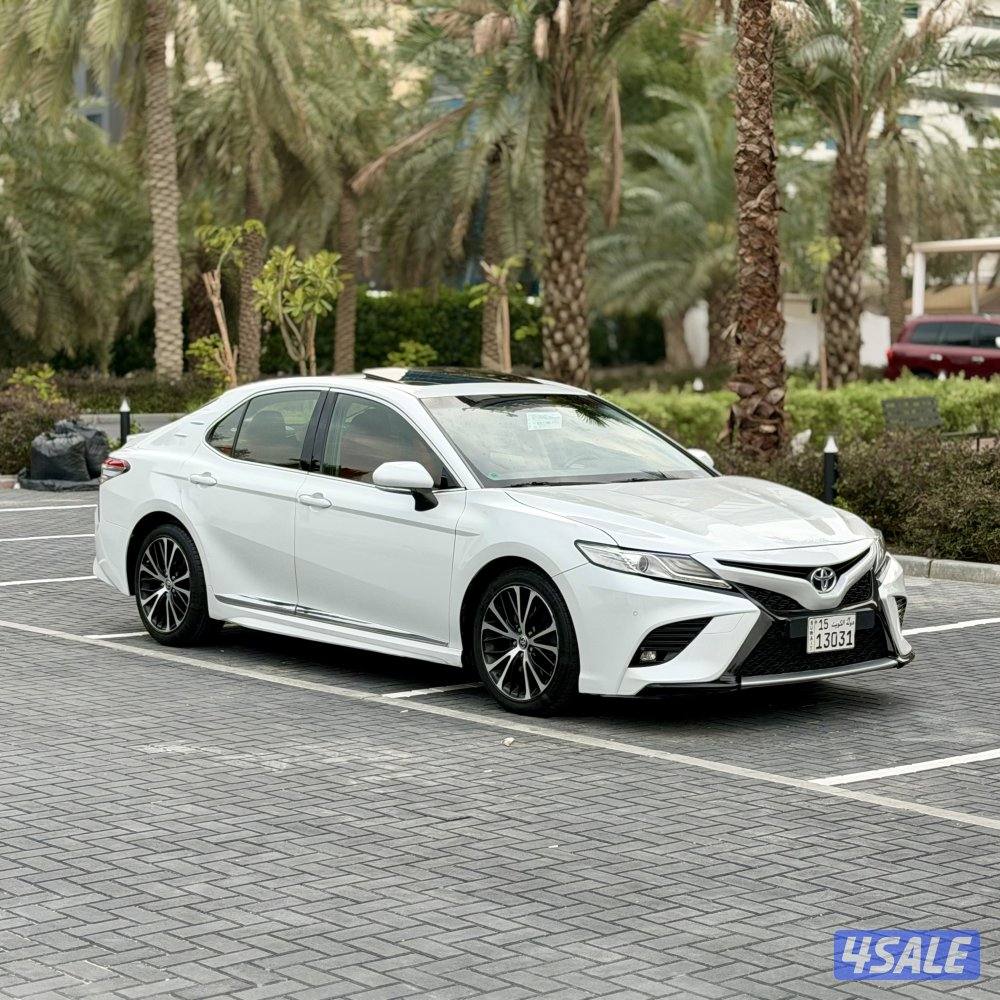 تويوتا CAMRY SE V6 2020 عداد 78 الف - صبغ الوكالة / بحالة الوكالة0