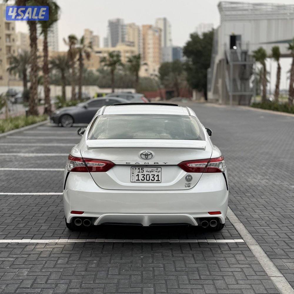 تويوتا CAMRY SE V6 2020 عداد 78 الف - صبغ الوكالة / بحالة الوكالة4