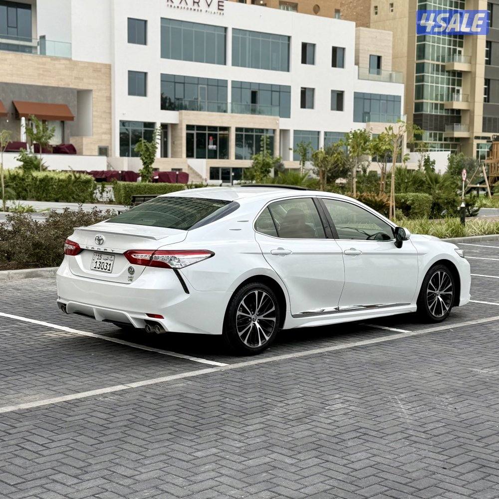 تويوتا CAMRY SE V6 2020 عداد 78 الف - صبغ الوكالة / بحالة الوكالة5