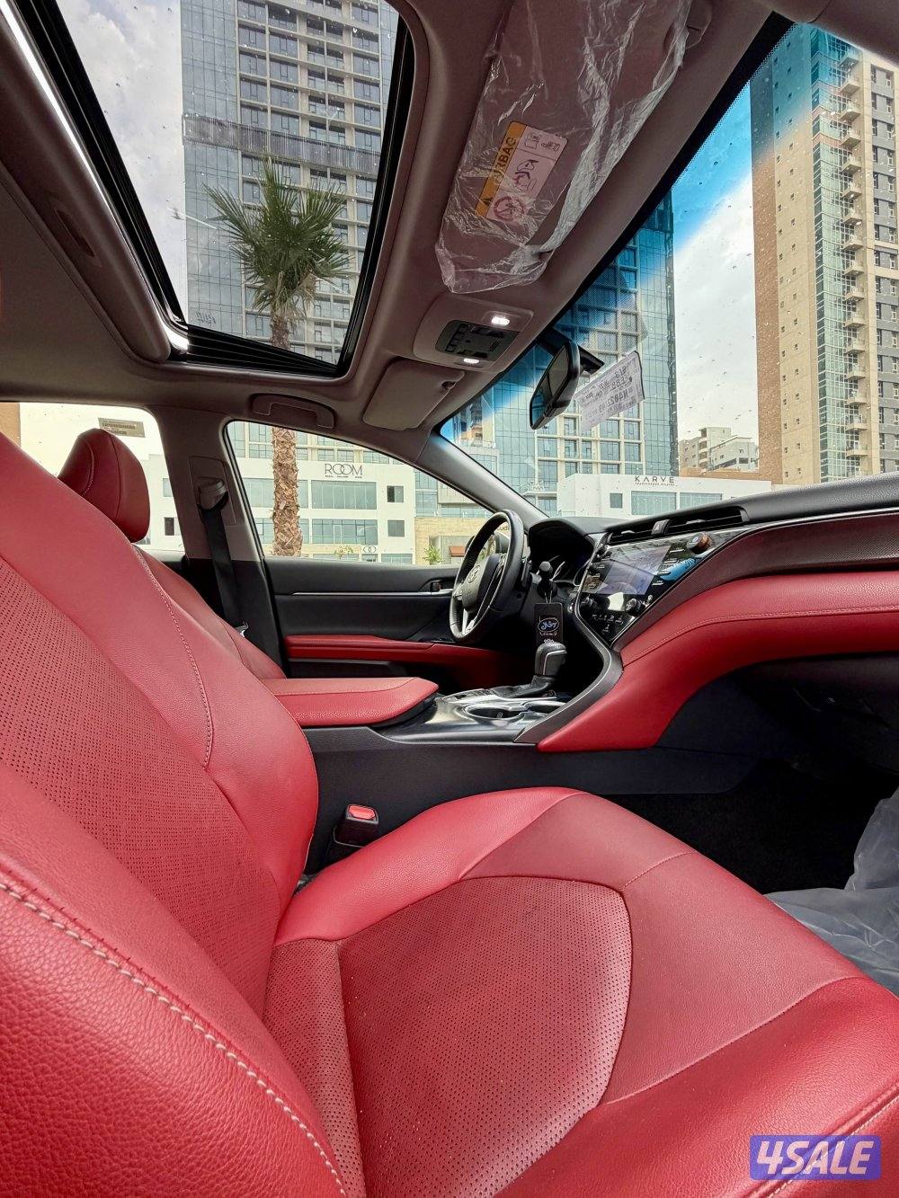 تويوتا CAMRY SE V6 2020 عداد 78 الف - صبغ الوكالة / بحالة الوكالة9