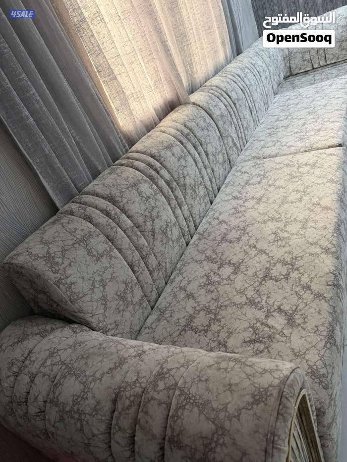 للبيع طقم جلوس نظيف0