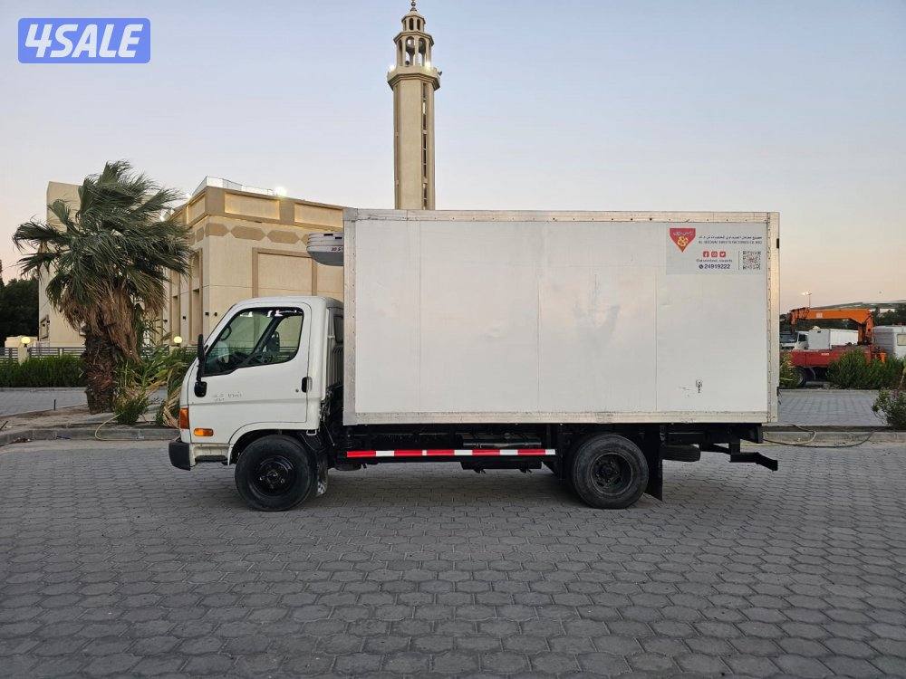 للبيع هاف لوري هيونداي الموديل 20115