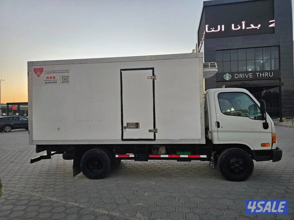 للبيع هاف لوري هيونداي الموديل 20116