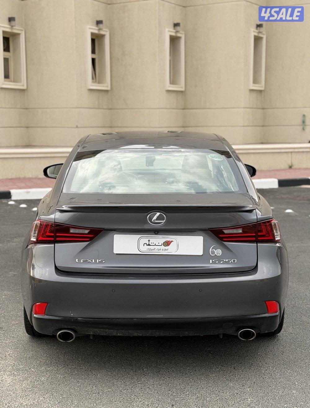 لكزس IS 250 موديل 20153