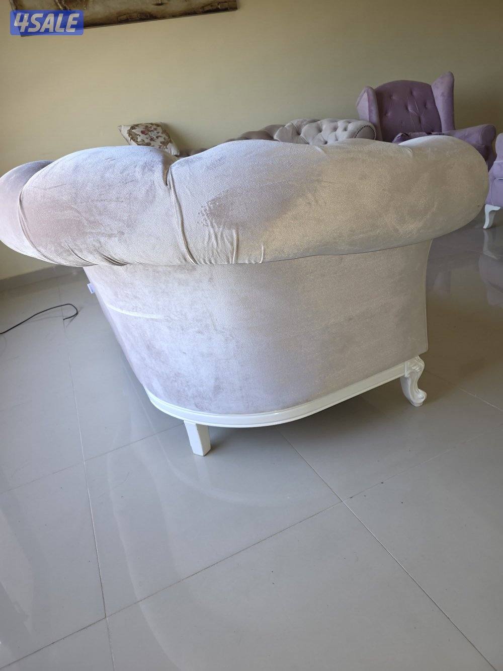 طقم كنب كلاسيك فاخر 5–7 مقاعد بحالة ممتازة – لون بيج ووردي – 180 دك قا11