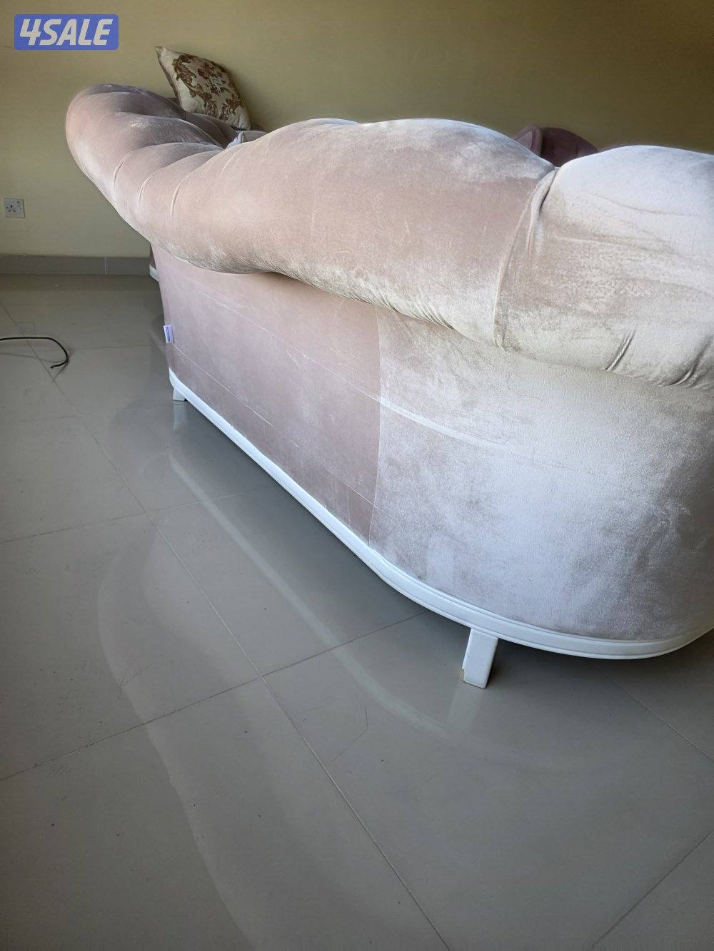 طقم كنب كلاسيك فاخر 5–7 مقاعد بحالة ممتازة – لون بيج ووردي – 180 دك قا14