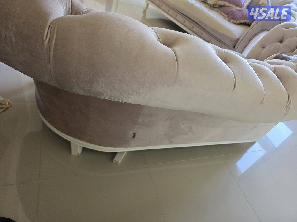 طقم كنب كلاسيك فاخر 5–7 مقاعد بحالة ممتازة – لون بيج ووردي – 180 دك قا15