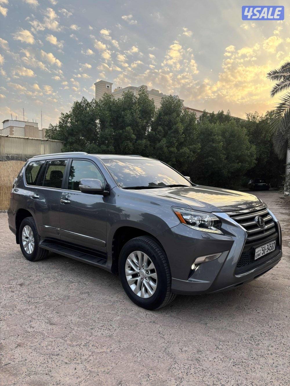 جيب لكزس موديل 20181