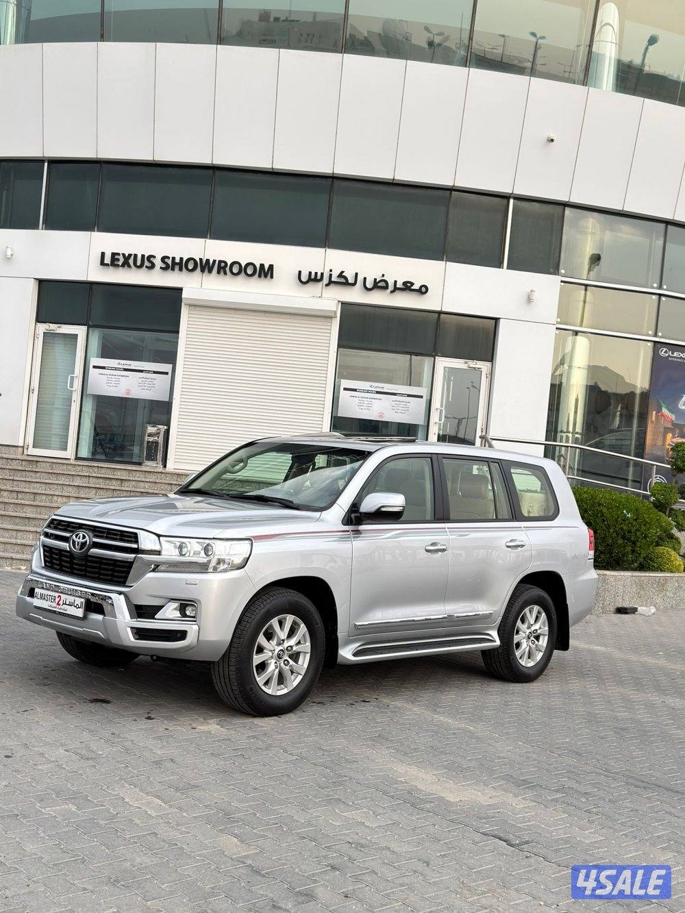 للبيع لاند كروزر GXR موديل 20213