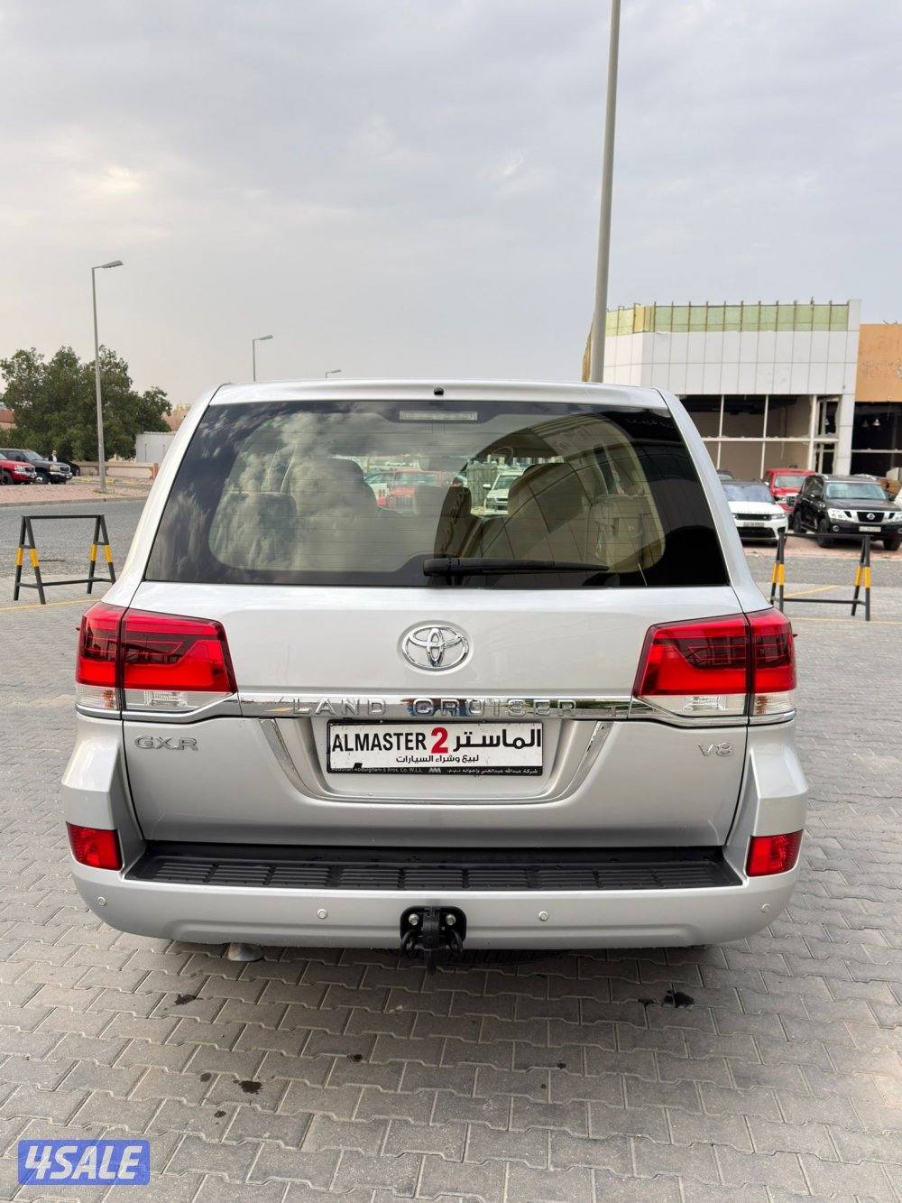 للبيع لاند كروزر GXR موديل 20215