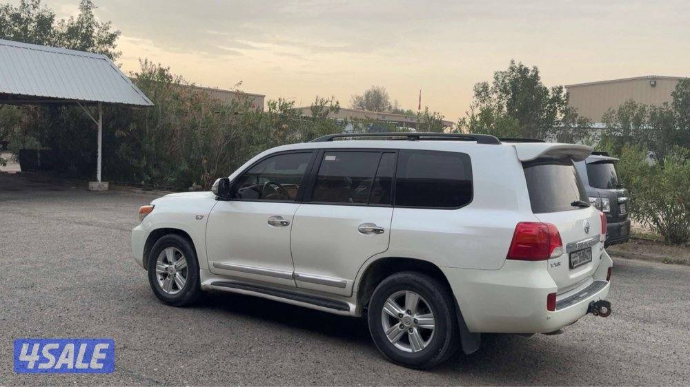 لاند VXR الساير0