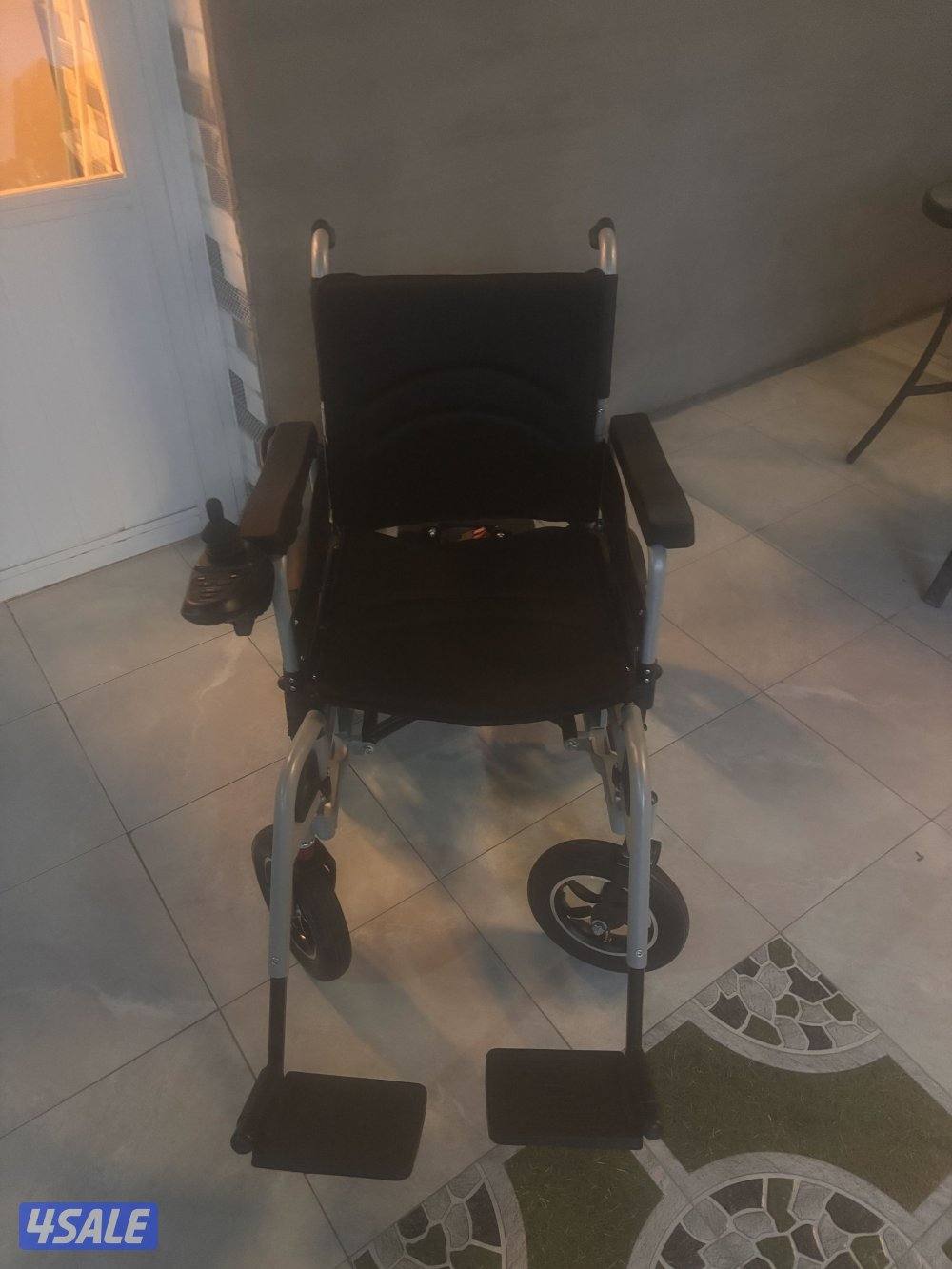 سرير طبي كهربائي  متحرك لكبار السن وذوي الاحتياجات الخاصه للاطفال1