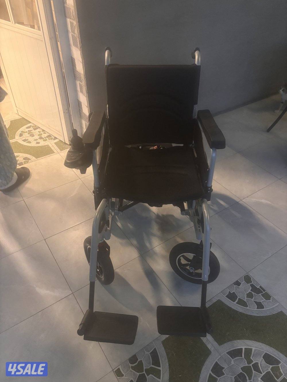 سرير طبي كهربائي  متحرك لكبار السن وذوي الاحتياجات الخاصه للاطفال2