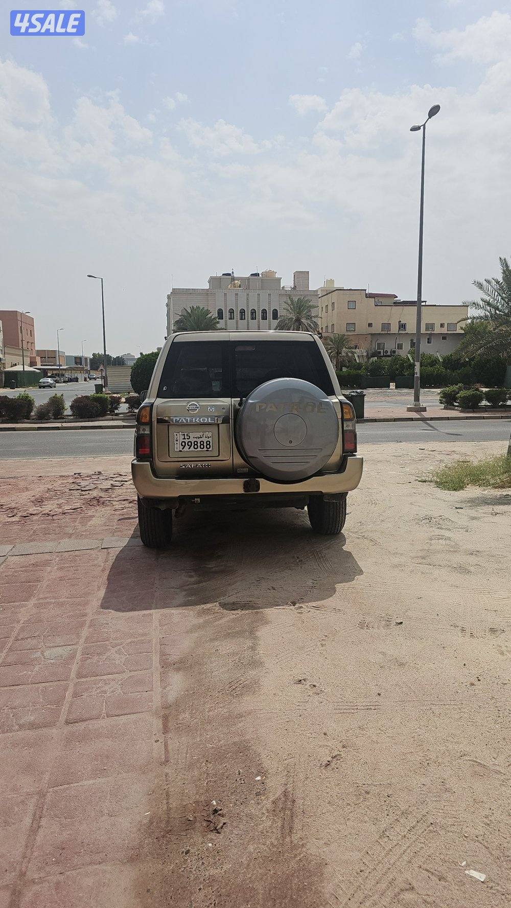 للبيع فتك موديل 2016 ذهبي من داخل تان6