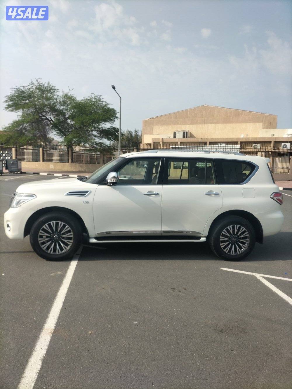 للبيع باترول 2015 بلاتينوم شرط الفحص قير مكينه شاصي بدي أربع قطع. فقط2