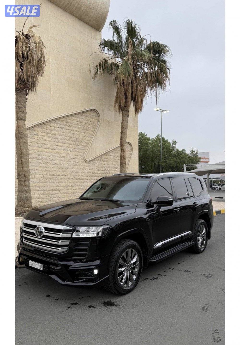 للبيع لاند كروزر 2023 ( GXR /AERO S تون تيربو)1