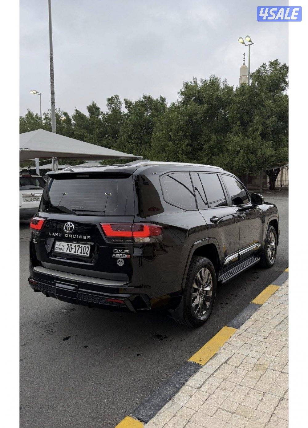 للبيع لاند كروزر 2023 ( GXR /AERO S تون تيربو)3