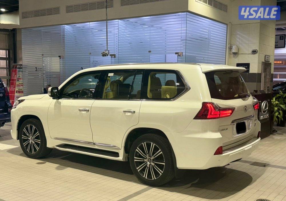 جيب لكزس LX 570 الدرجه الاولى شرط الفحص بل كامل4