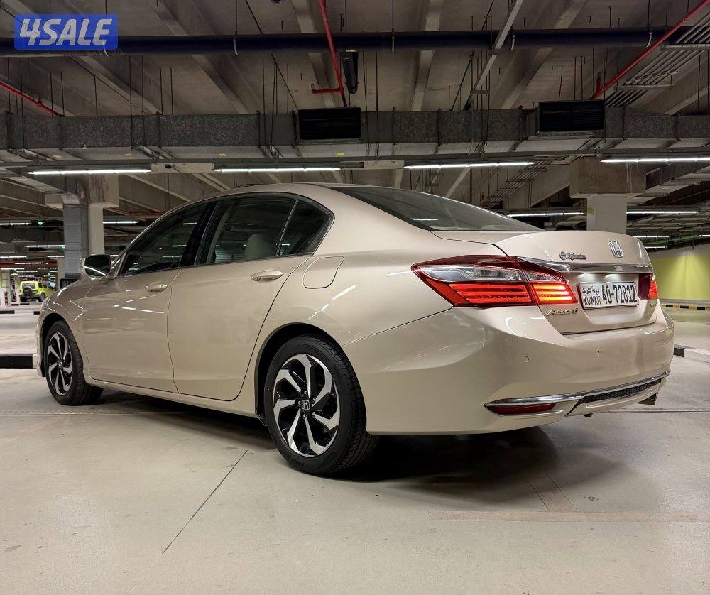 اكورد 2017 عداد 95 الف الفل بحالة الوكالة2