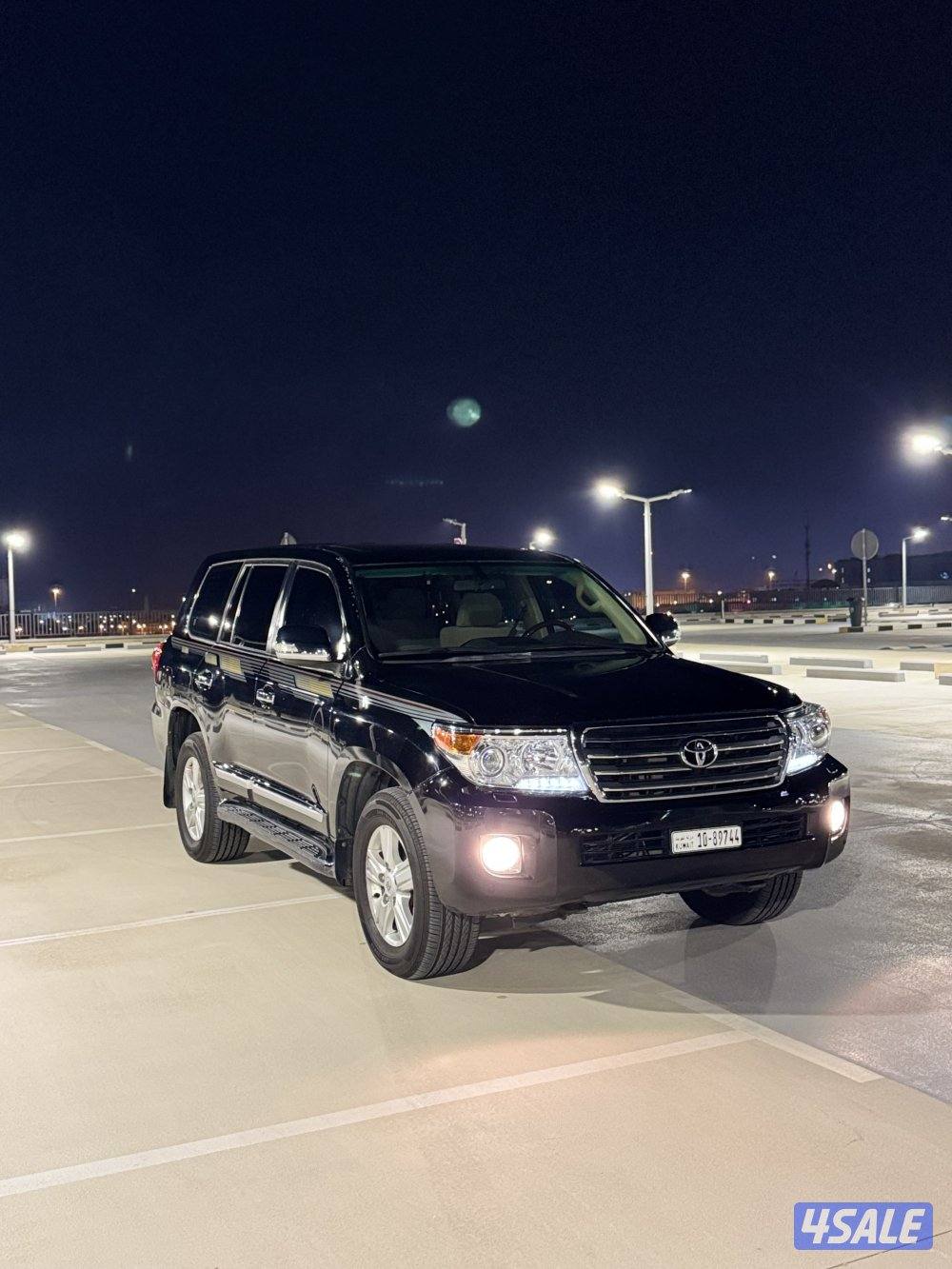 لاند كروزر اسود1