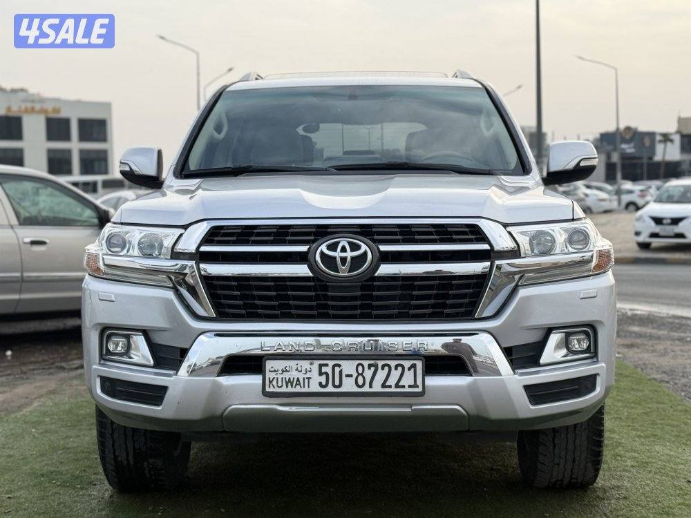 لاندكروزر GX.R - موديل 2021 - عداد 175 - وارد الساير - شرط الفحص4