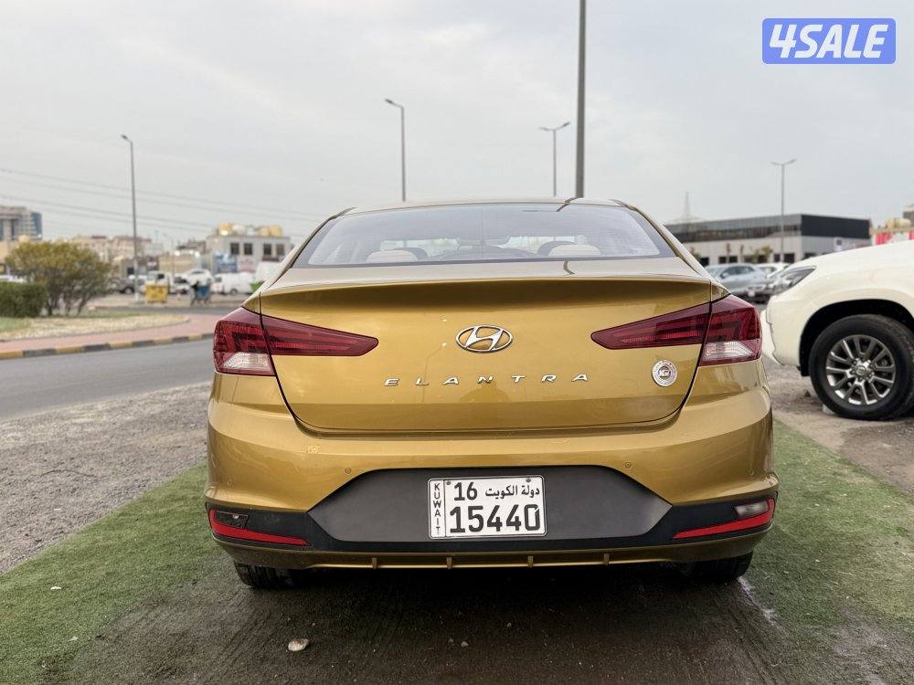 هيونداي النترا - موديل 2019 - عداد 157 - وارد الوكاله - شرط الفحص5