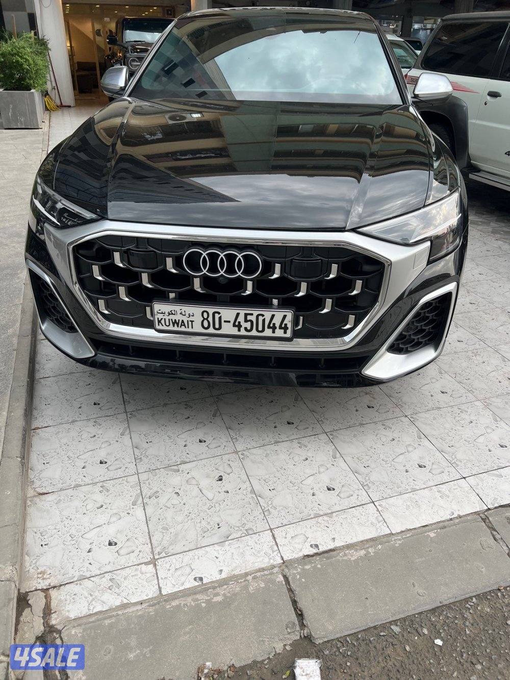 Q8 m 2024 25 km كفالة 5 سنوات سيرفس مجاني خالية من اصباغ حوادث وحيدة2