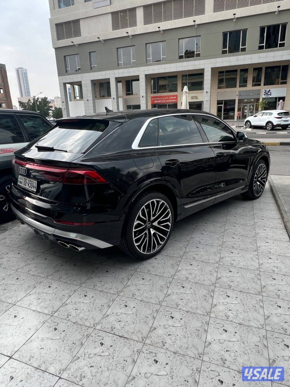 Q8 m 2024 25 km كفالة 5 سنوات سيرفس مجاني خالية من اصباغ حوادث وحيدة4