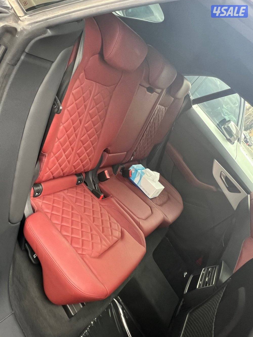 Q8 m 2024 25 km كفالة 5 سنوات سيرفس مجاني خالية من اصباغ حوادث وحيدة9