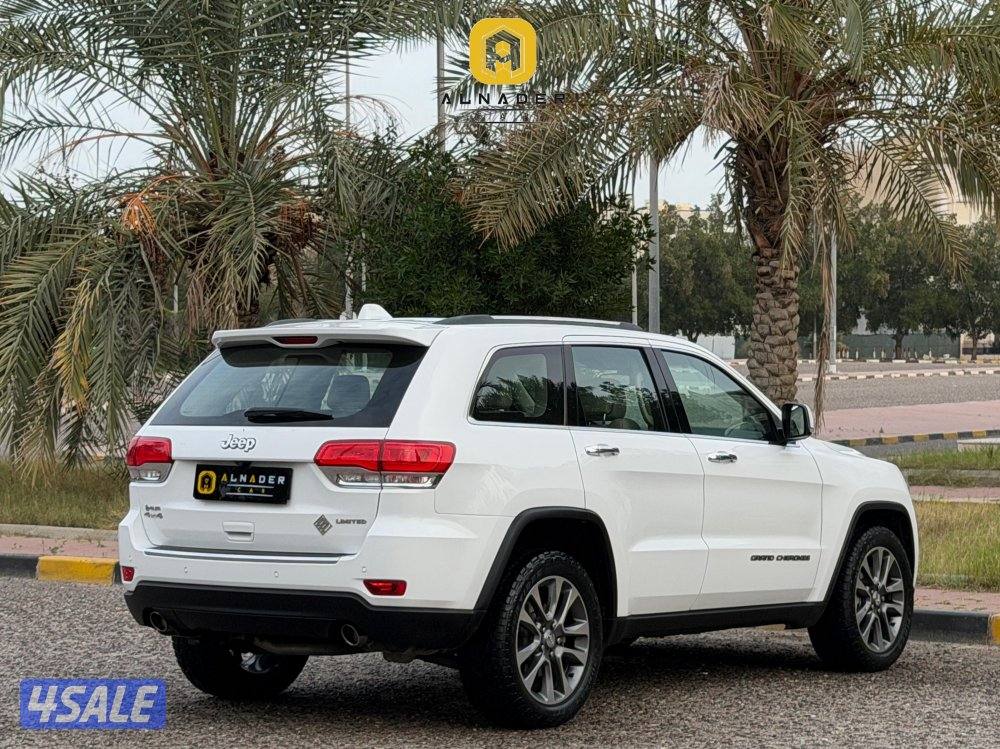 للبيع جيب قراند شيروكي موديل 2018 وارد الملا3