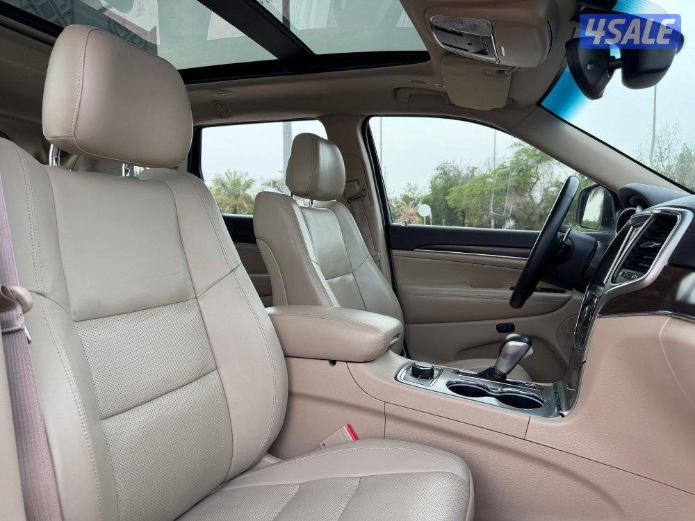 للبيع جيب قراند شيروكي موديل 2018 وارد الملا8