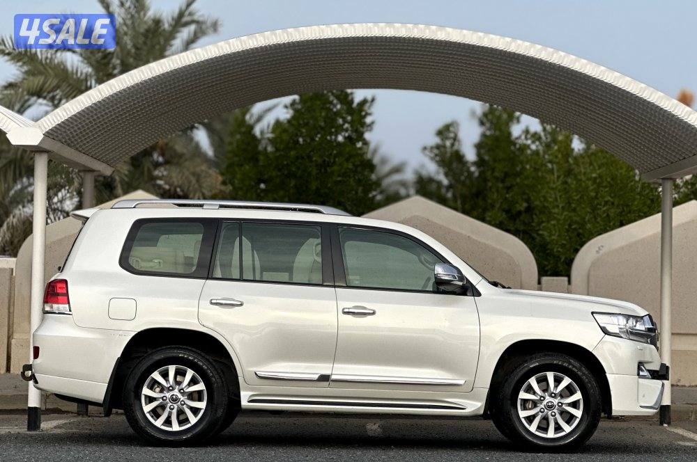 معرض القمة🚩3