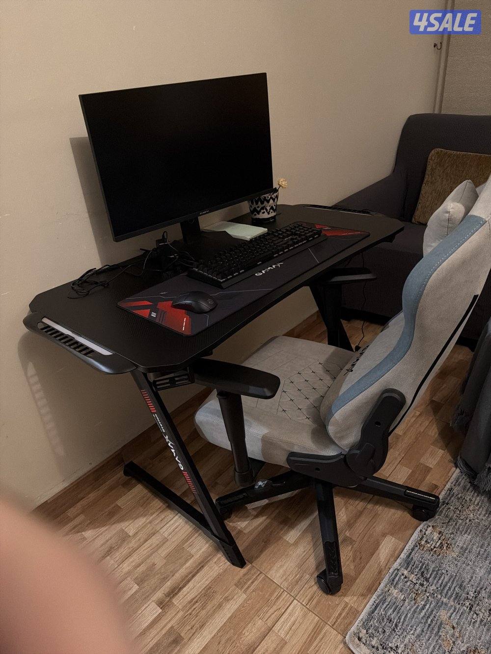 Gaming setup (Desk + Chair + Monitor + Mouse + Keyboard used 2 times)1
