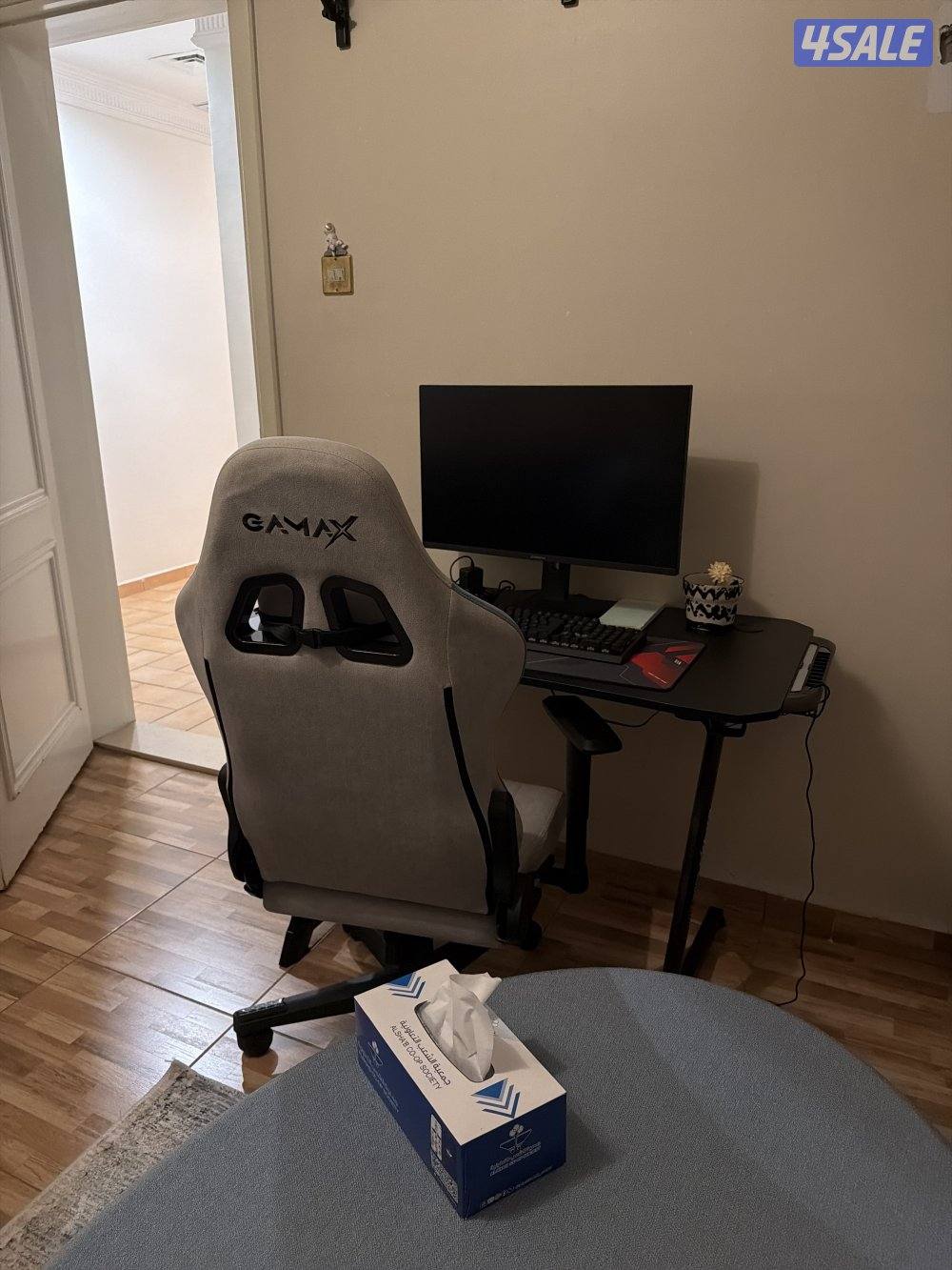 Gaming setup (Desk + Chair + Monitor + Mouse + Keyboard used 2 times)3