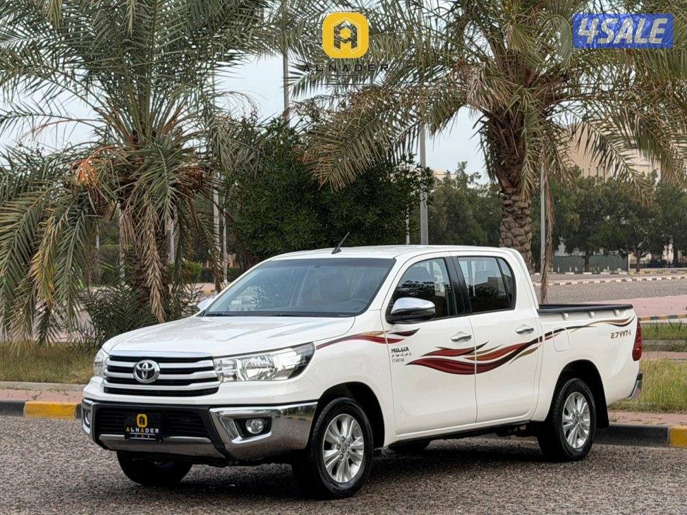 للبيع هايلكس SR5 موديل 2020 وارد الساير0