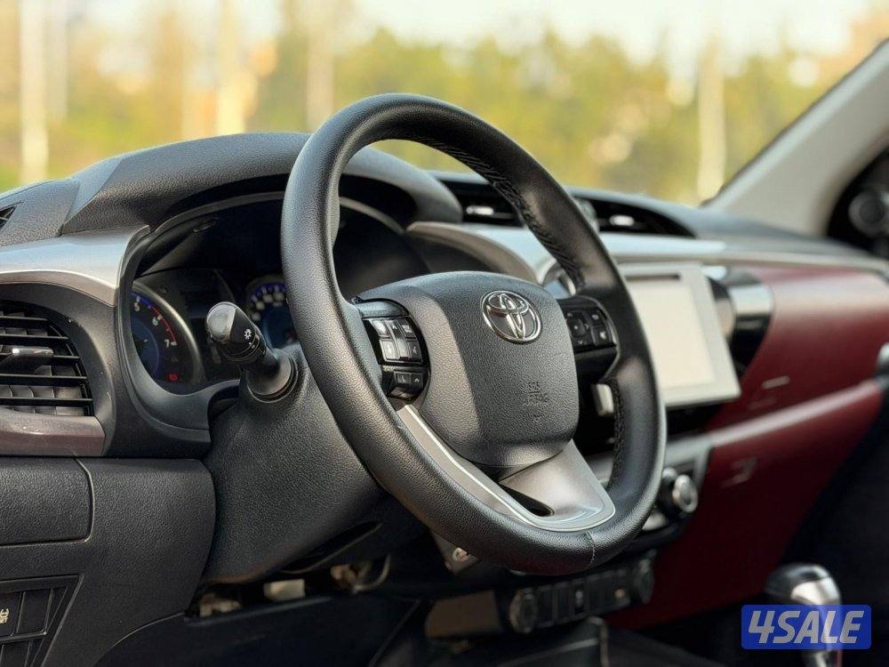 للبيع هايلكس SR5 موديل 2020 وارد الساير7