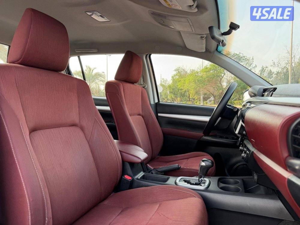 للبيع هايلكس SR5 موديل 2020 وارد الساير8