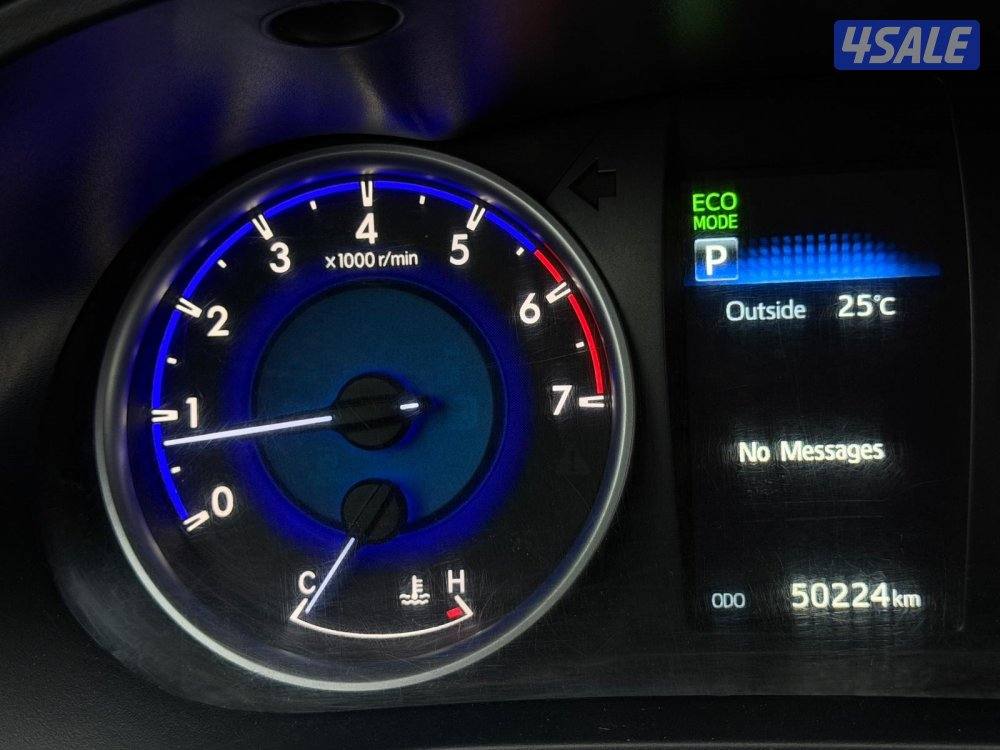 للبيع هايلكس SR5 موديل 2020 وارد الساير10