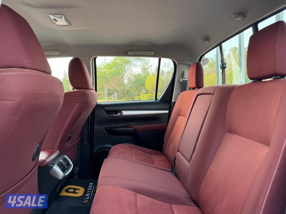 للبيع هايلكس SR5 موديل 2020 وارد الساير11