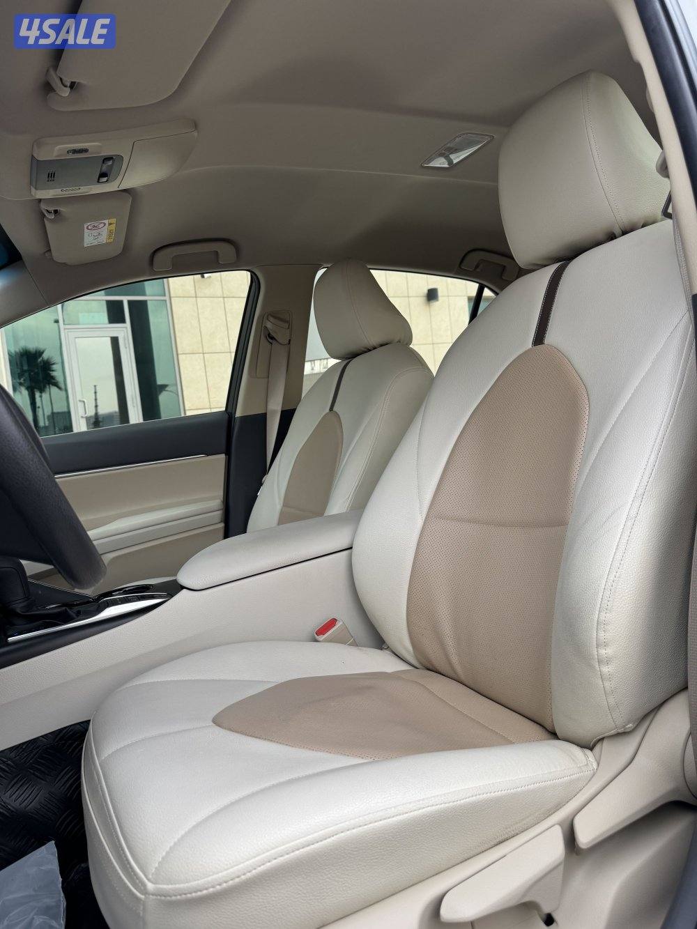 كامري LE هايبرد 2023 بحاله نادره9