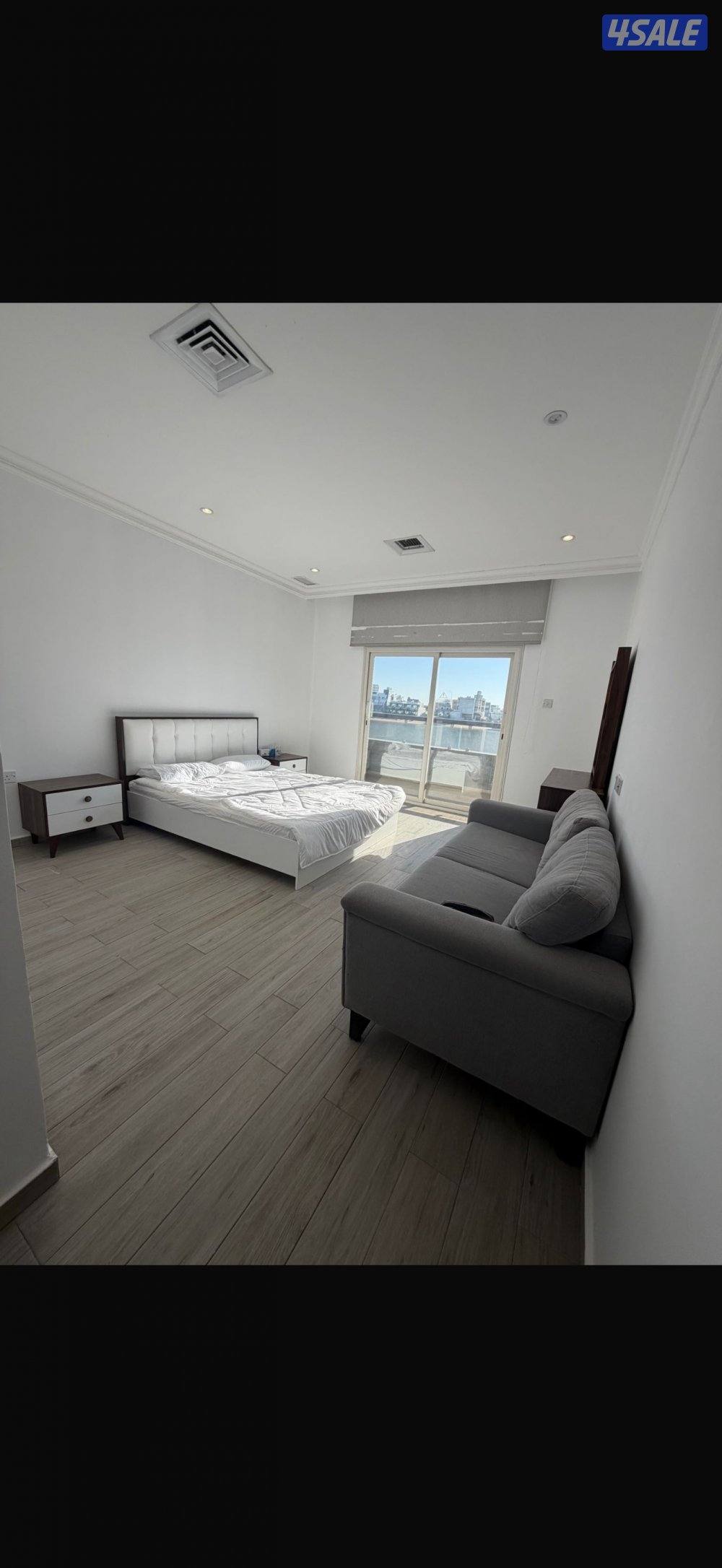 ويك أند و أيام الأسبوع فقط4